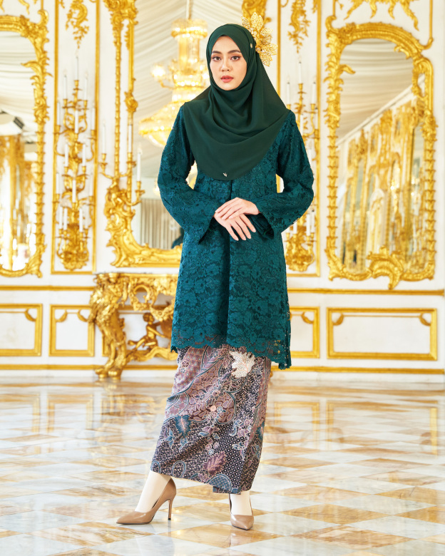 Baju Kurung Lace Batik Alexa - Zamrud Green