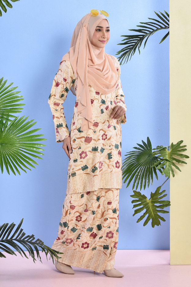 Baju Kurung Batik Naili - Marigold
