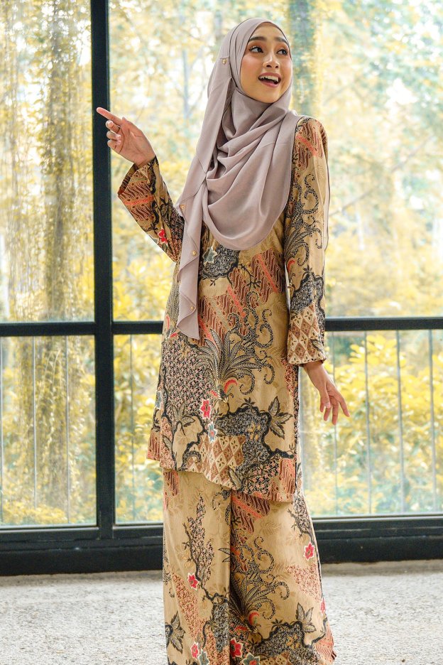 Baju Kurung Batik Satin Silk Najiha - Golden Nut