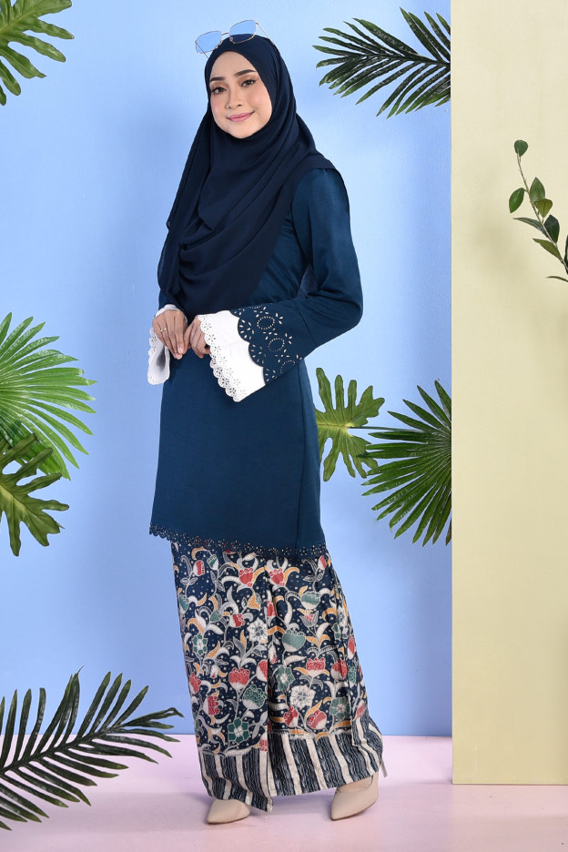 Baju Kurung Batik Lasercut Naola - Green