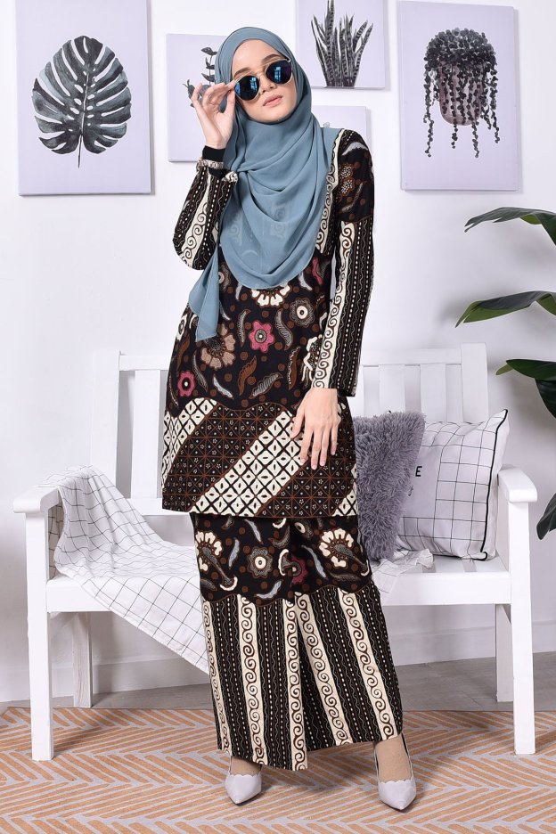 Baju Kurung Batik Norin - Brown