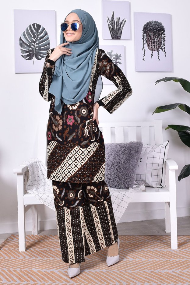 Baju Kurung Batik Norin - Brown
