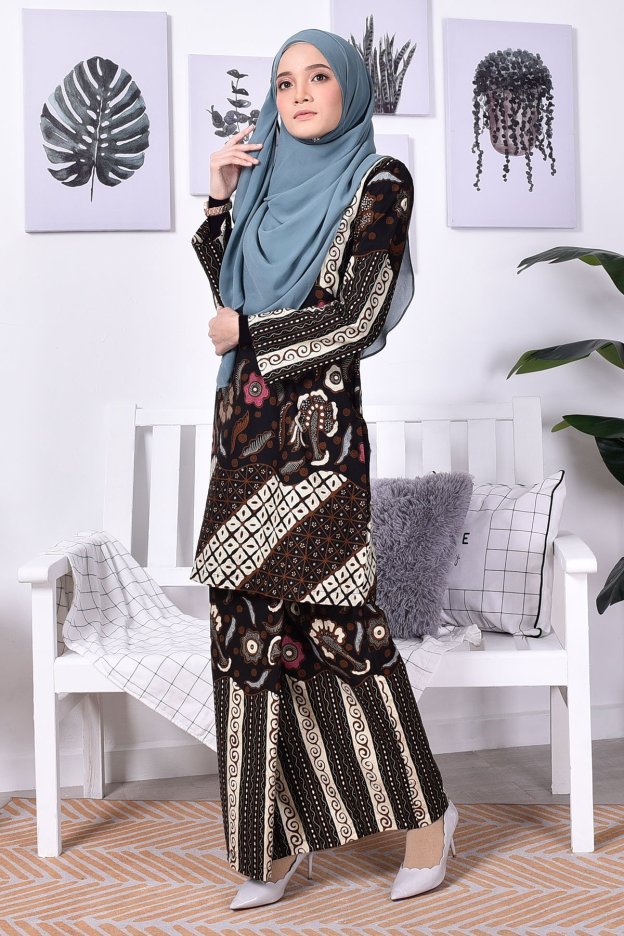 Baju Kurung Batik Norin - Brown