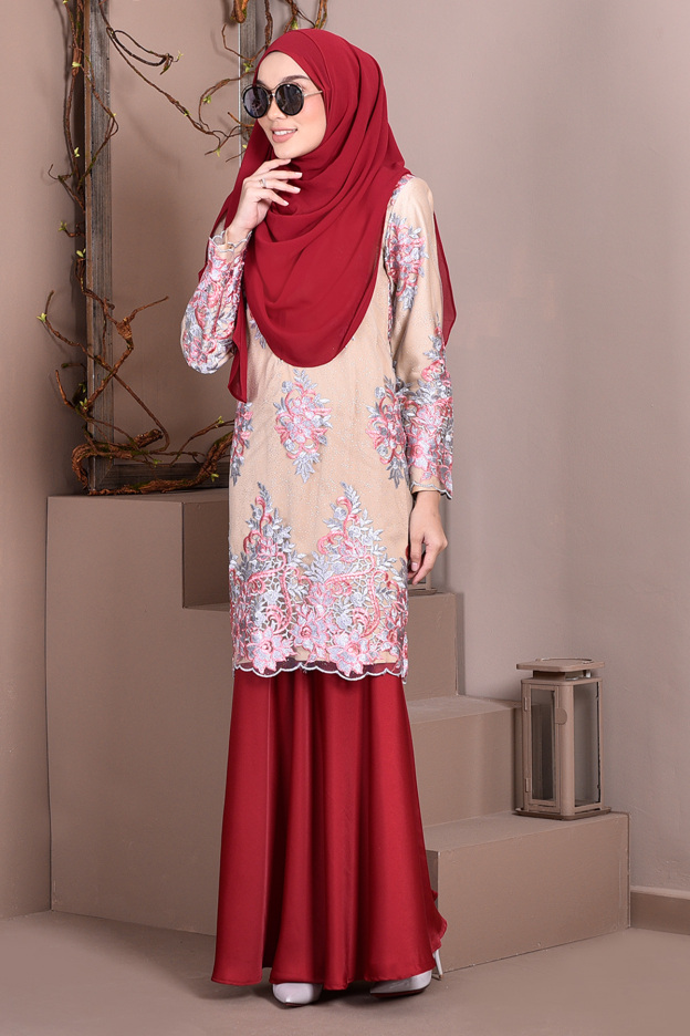 Baju Kurung Lace Brettany Glitter - Strawberry
