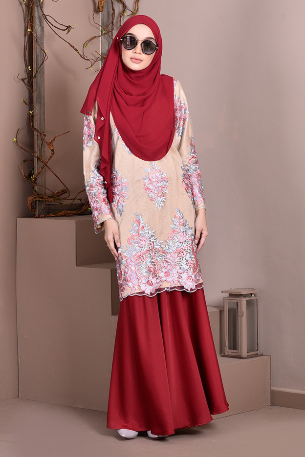 Baju Kurung Lace Brettany Glitter - Strawberry