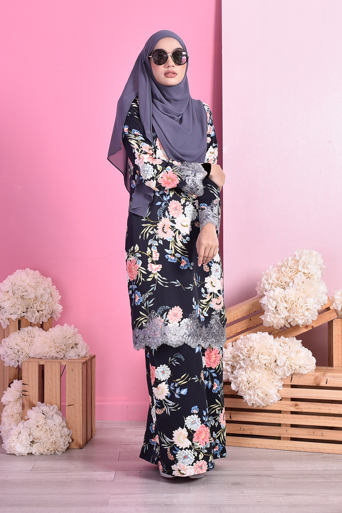Baju Kurung Lace Damia - Black 2
