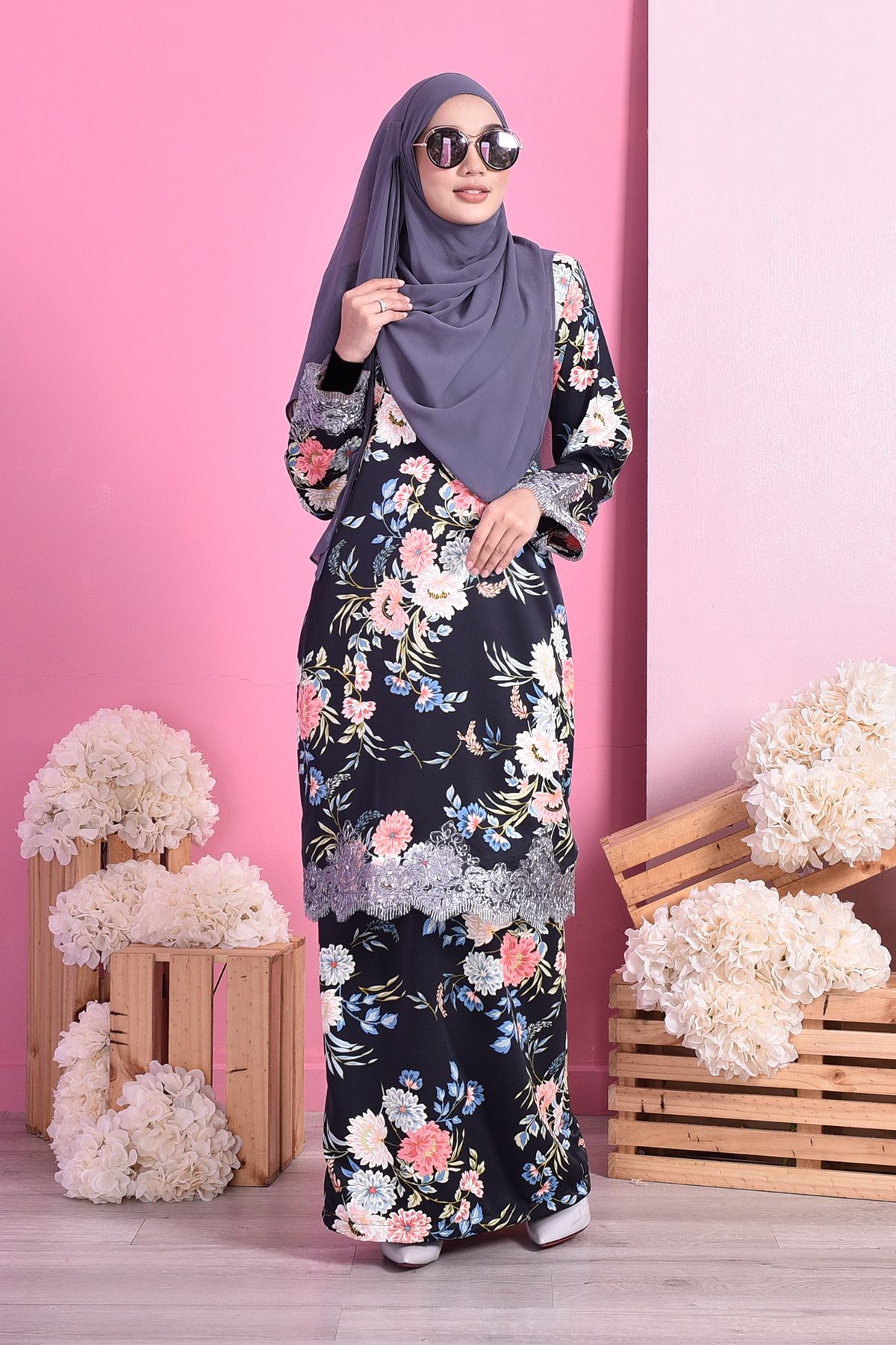 Baju Kurung Lace Damia - Black 2