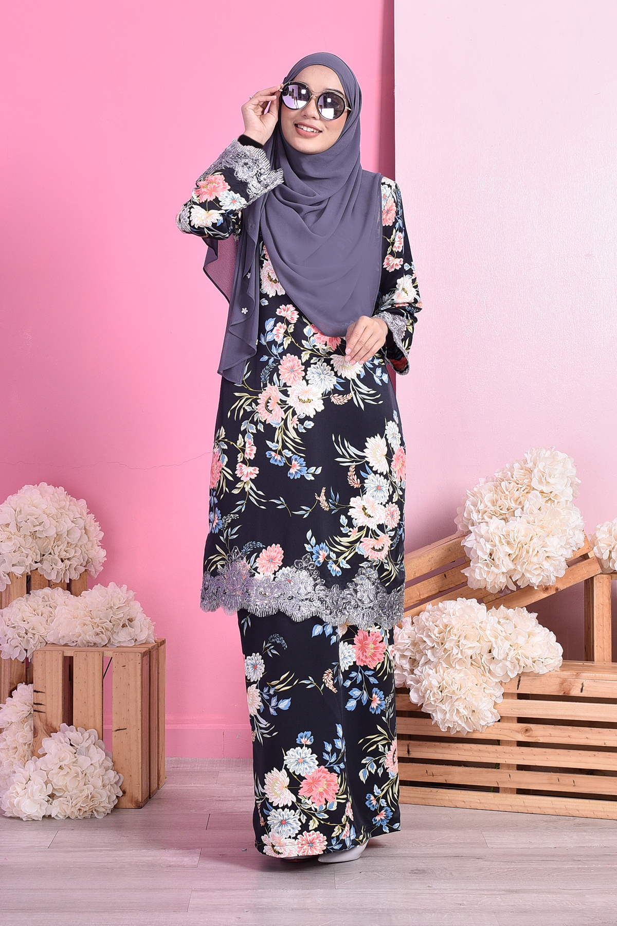 Baju Kurung Lace Damia - Black 2