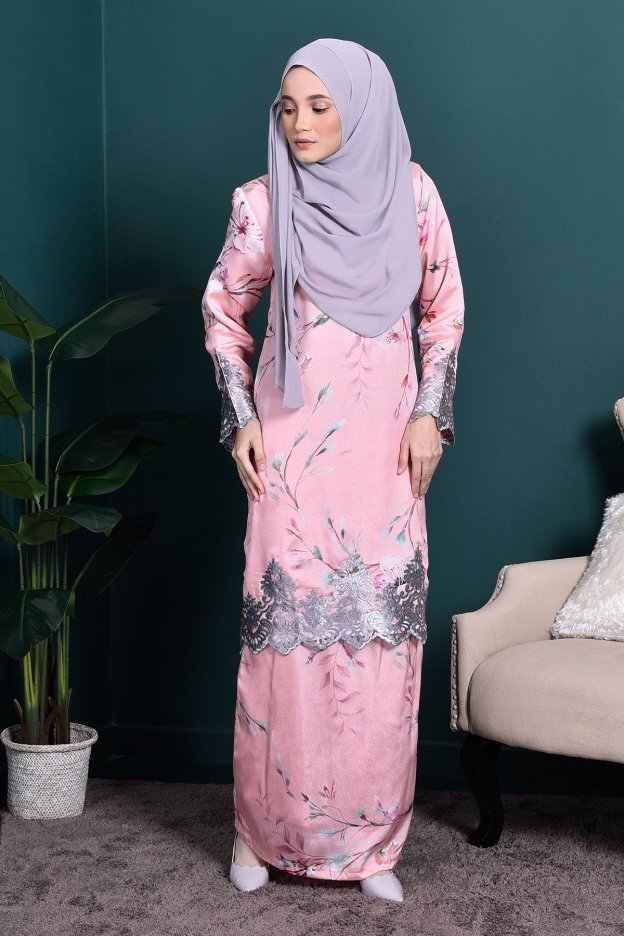Baju Kurung Lace Madame Daria - Ice Peach