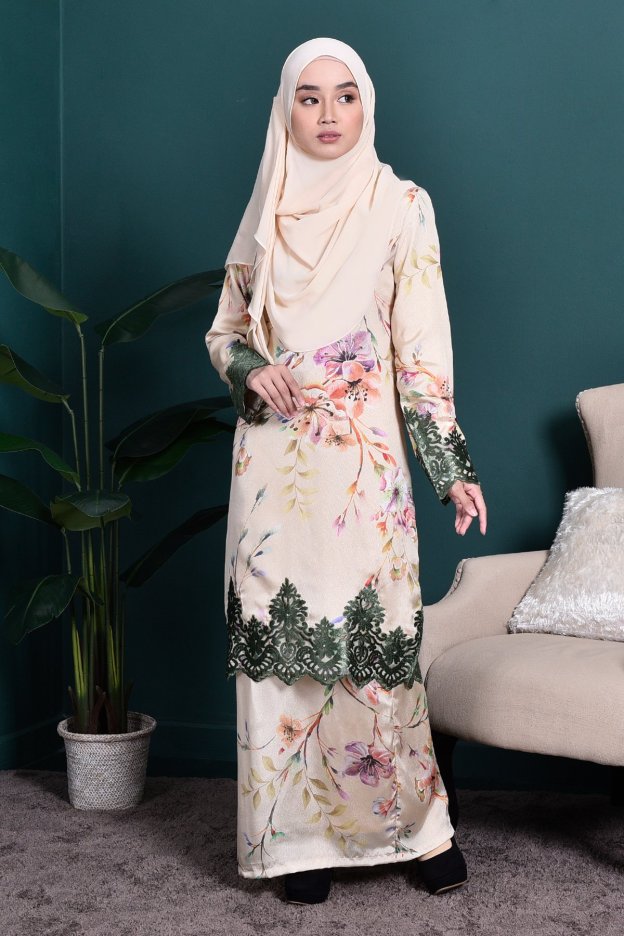 Baju Kurung Lace Madame Daria - Puff Cream