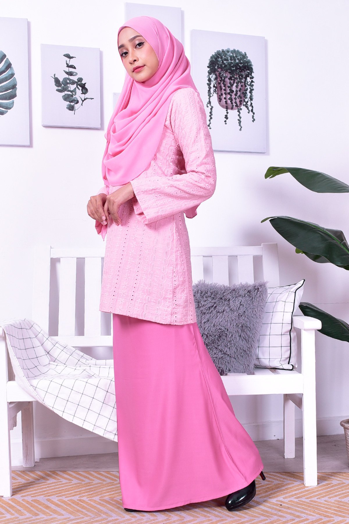 Baju Kurung Cotton Eyelet Aria - Pink