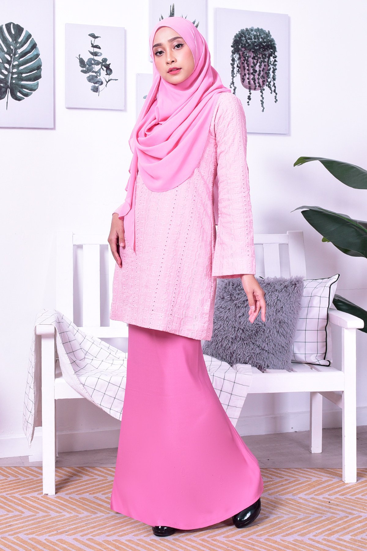 Baju Kurung Cotton Eyelet Aria - Pink