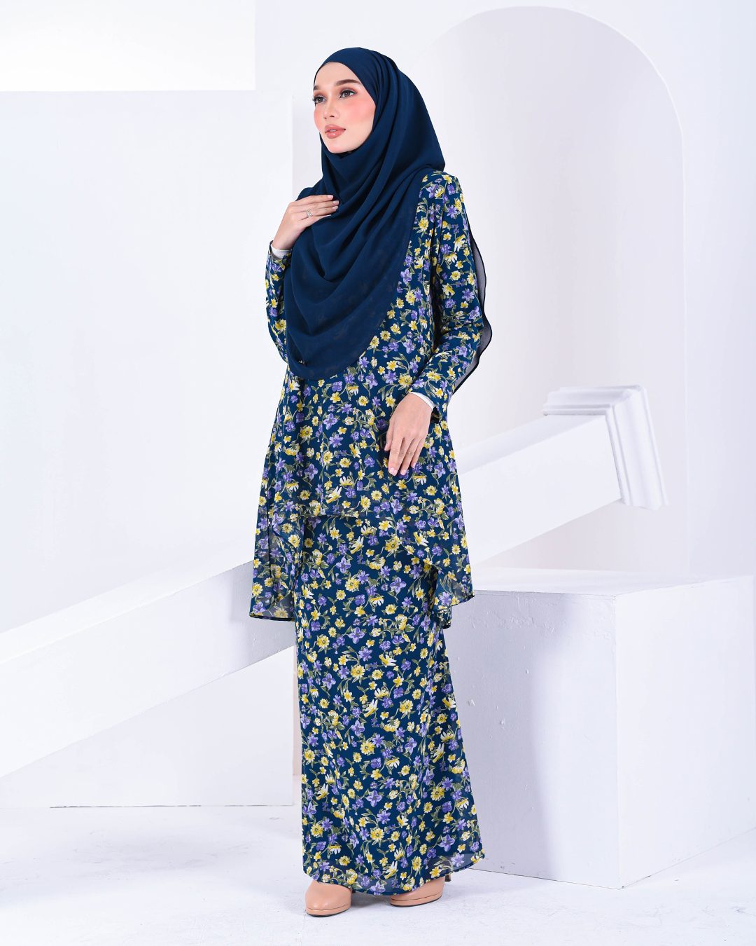 Baju Kurung Moden Fishtail Leana Laluna X MCC - Frichia Violet