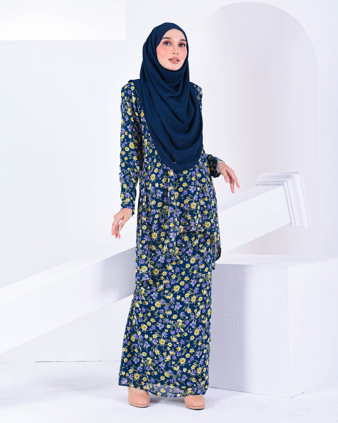 Baju Kurung Moden Fishtail Leana Laluna X MCC - Frichia Violet