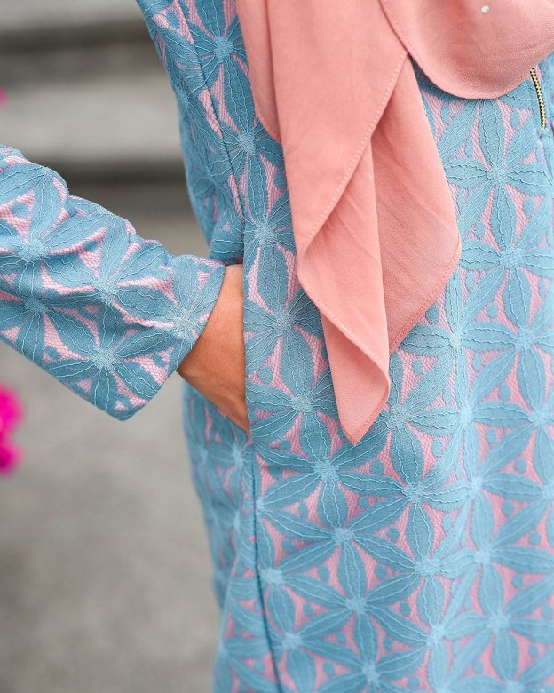 Baju Kurung Moden Lace Geetha - Ice Peach