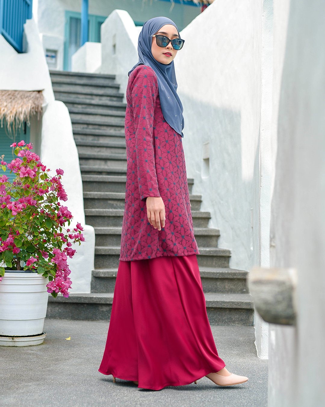 Baju Kurung Moden Lace Geetha - Ruby Red
