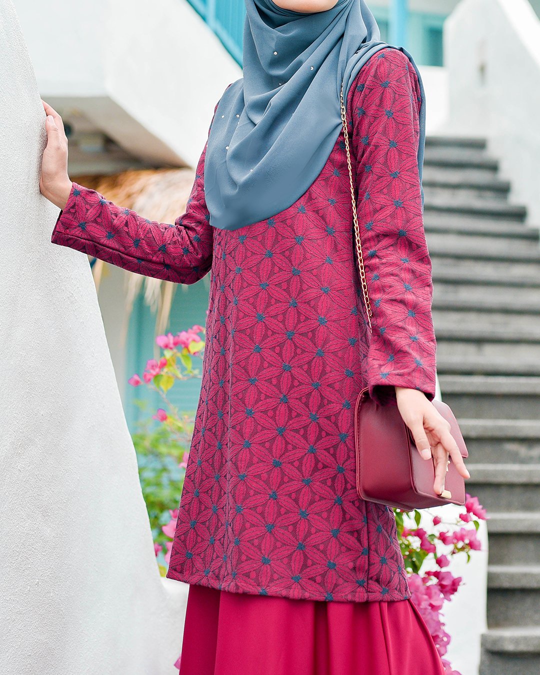 Baju Kurung Moden Lace Geetha - Ruby Red