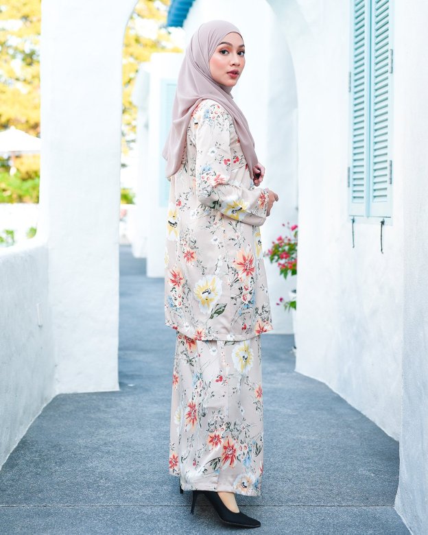 Baju Kurung Pleated Afeefa - Hazelnut Brown