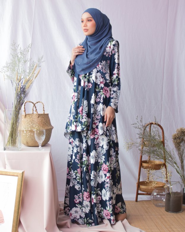 Baju Kurung Hi-Lo Adlina - Navy Blue