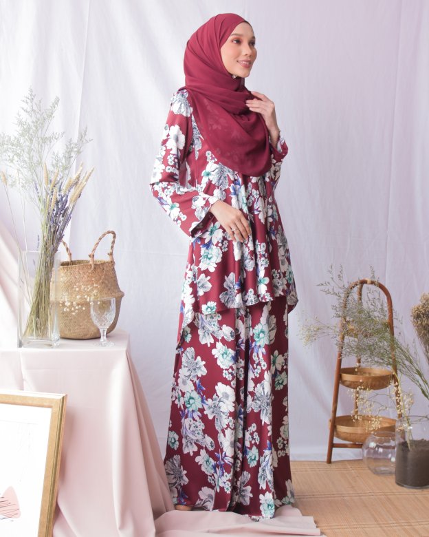Baju Kurung Hi-Lo Adlina - Red Burgundy