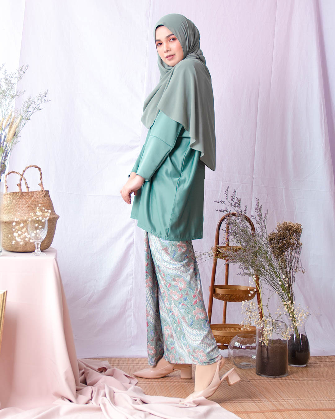 Baju Kurung Kaftan Batik Adiratna - Green Hunter