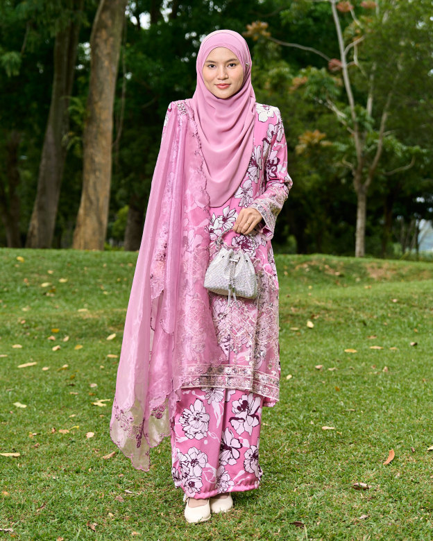 BAJU KURUNG MODEN SULAM LACE MARYAM MADHURA