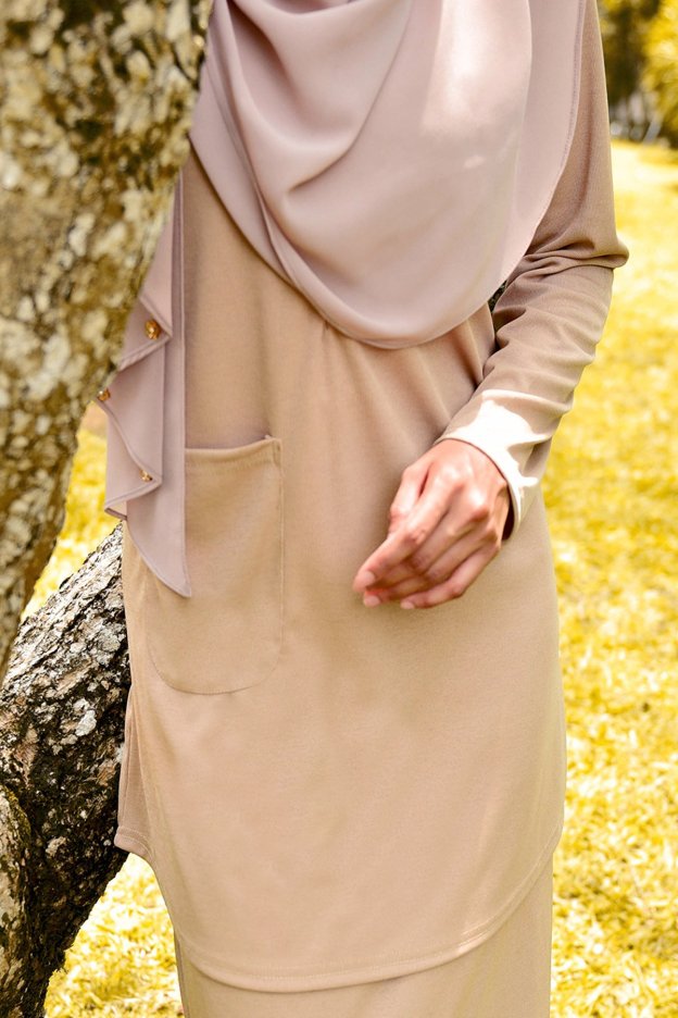 Baju Kurung Kozi Ironless Dream - Latte Brown