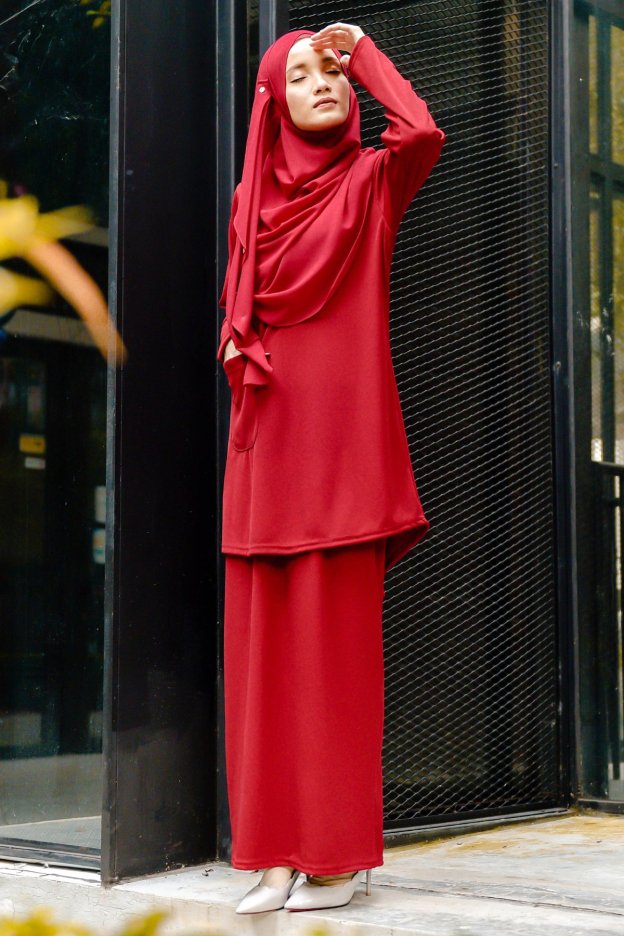 Baju Kurung Kozi Ironless Dream - Red