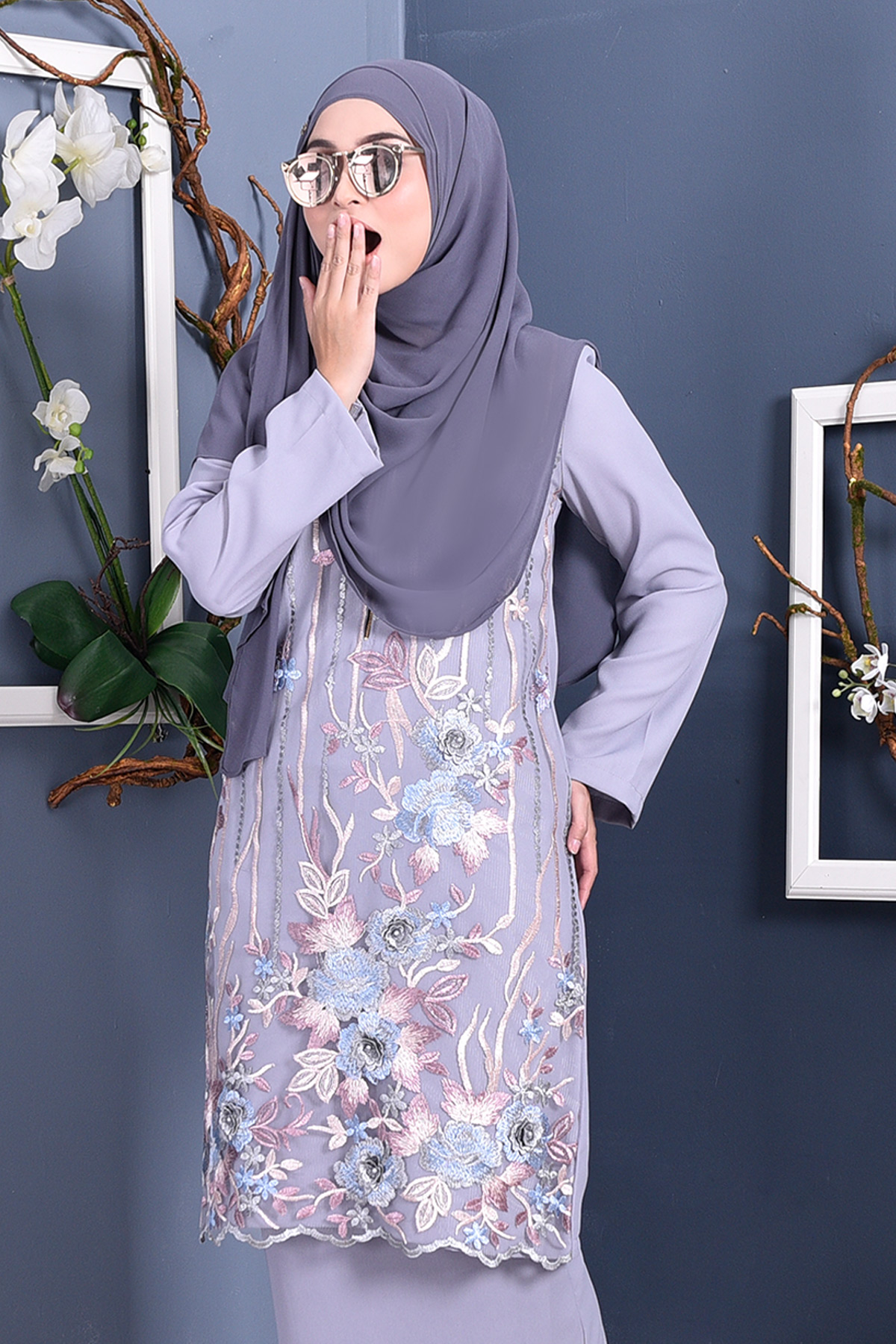 Baju Kurung Lace 3D Azween - Mist Grey
