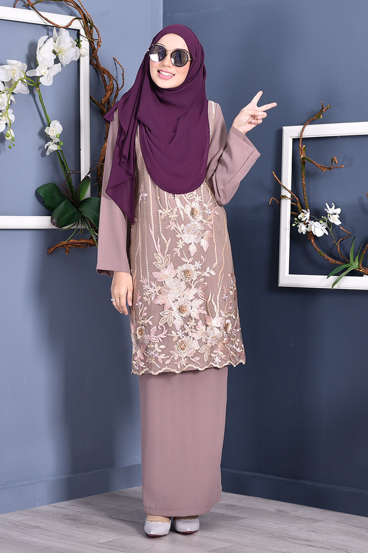Baju Kurung Lace 3D Azween - Mocha Brown