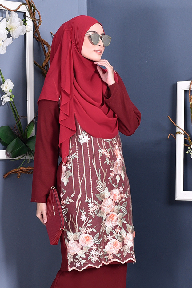 Baju Kurung Lace 3D Azween - Vogue Maroon