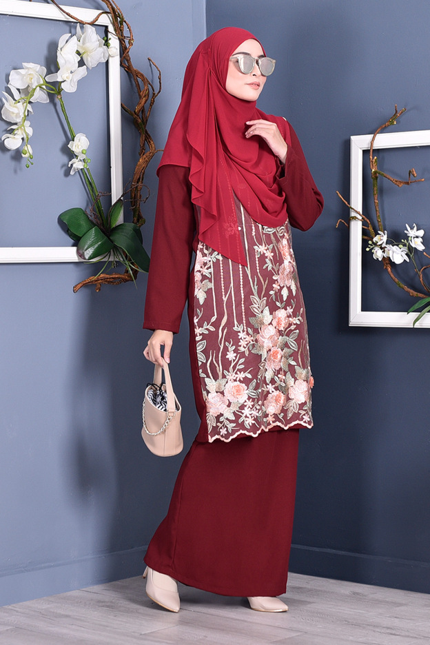 Baju Kurung Lace 3D Azween - Vogue Maroon