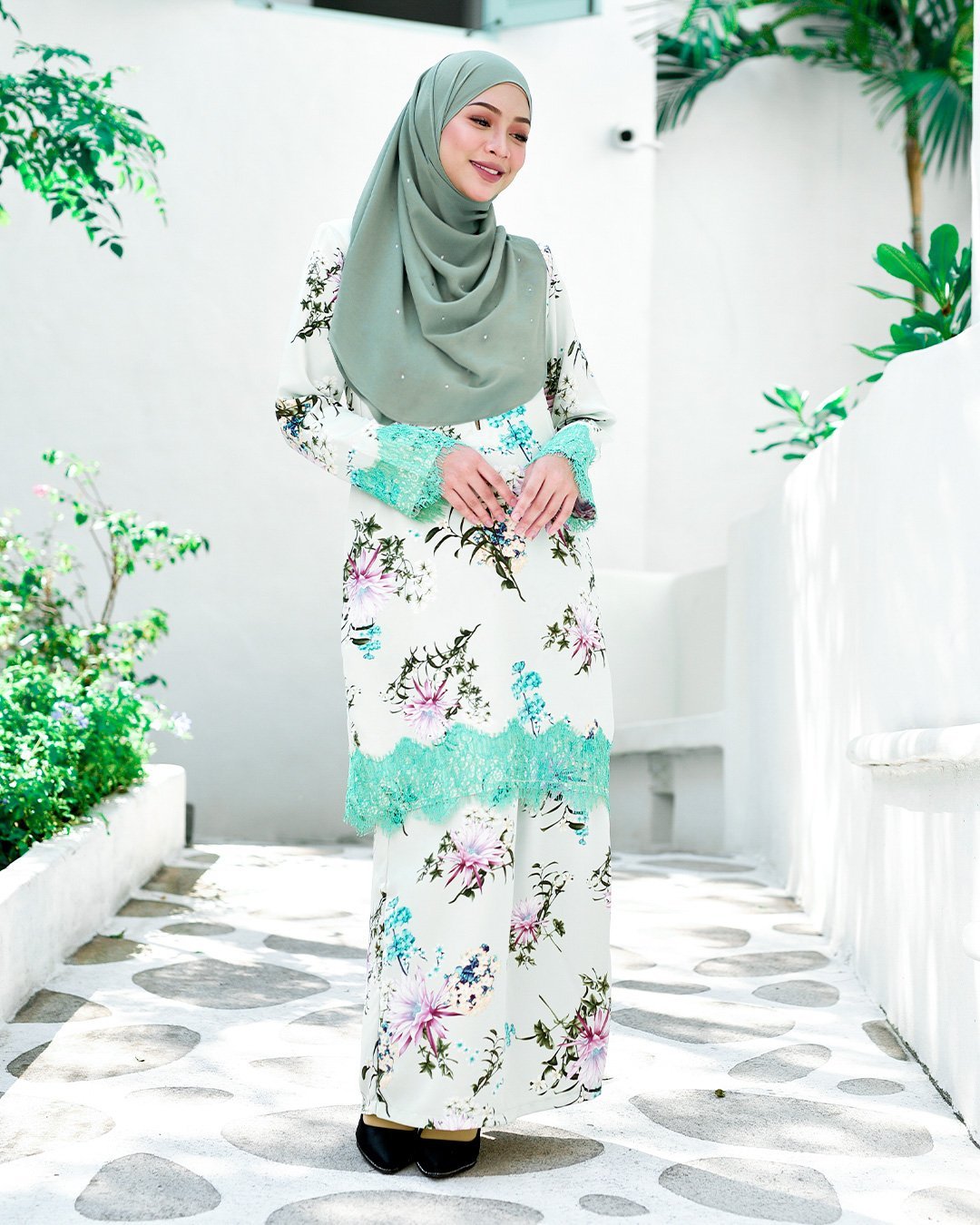 Baju Kurung Lace Abeer - Madeira Green
