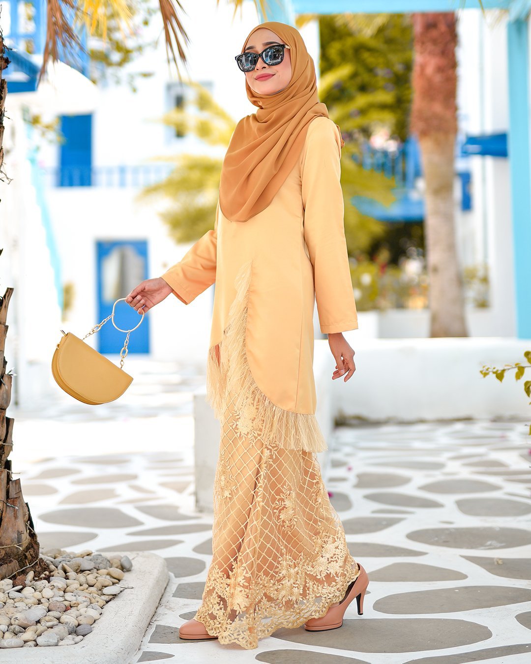 Baju Kurung Lace Tulle Aisyah - Ferrero Gold