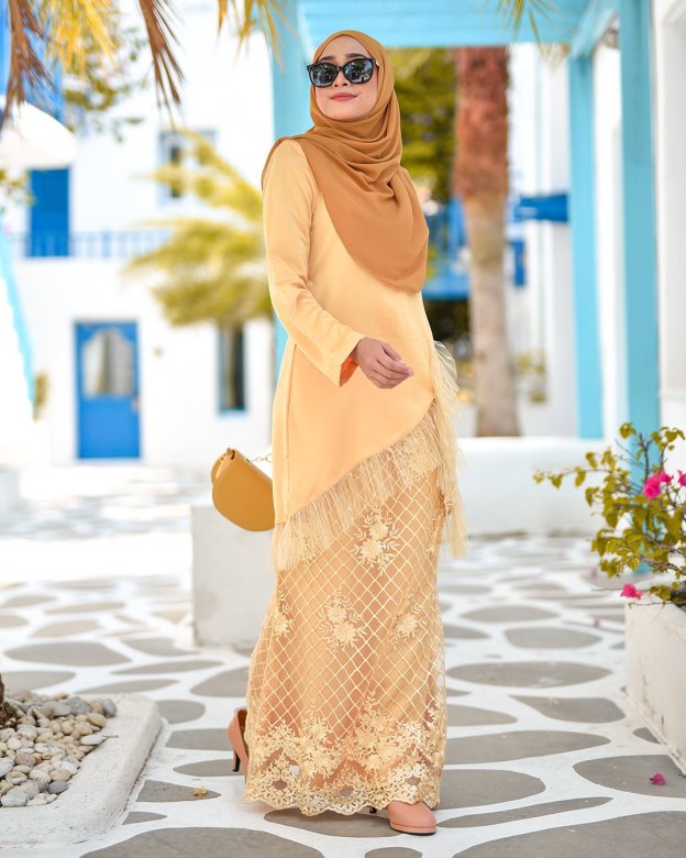 Baju Kurung Lace Tulle Aisyah - Ferrero Gold