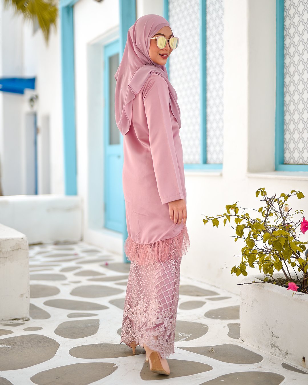 Baju Kurung Lace Tulle Aisyah - Quartz Pink
