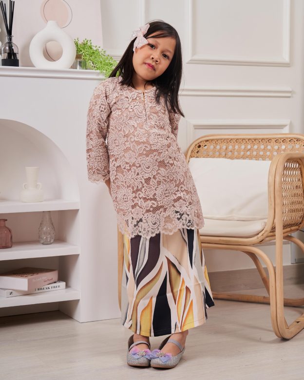 Baju Kurung Lace Alexa Kids - Senada Blonde
