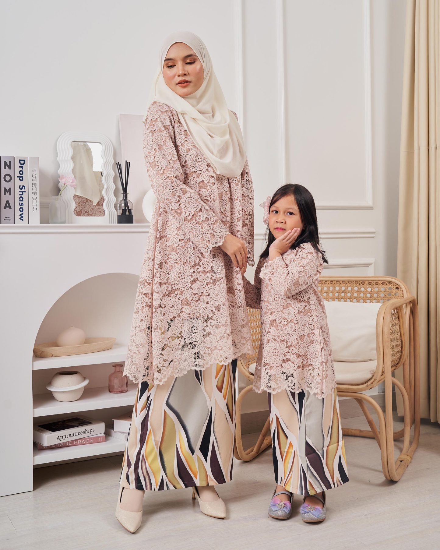 Baju Kurung Lace Alexa Kids - Senada Blonde