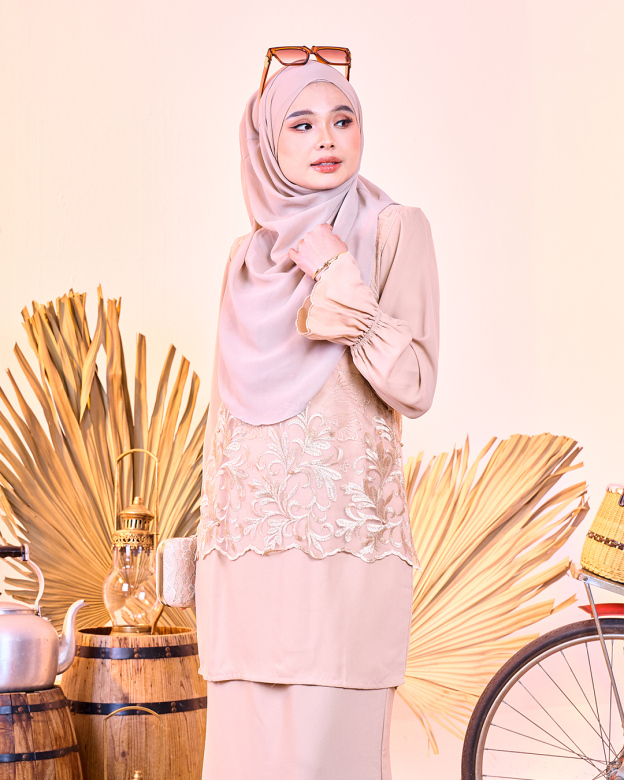 Baju Kurung Lace Arisa