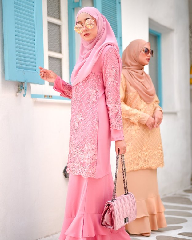 Baju Kurung Lace Asma - Strawberry Smoothies