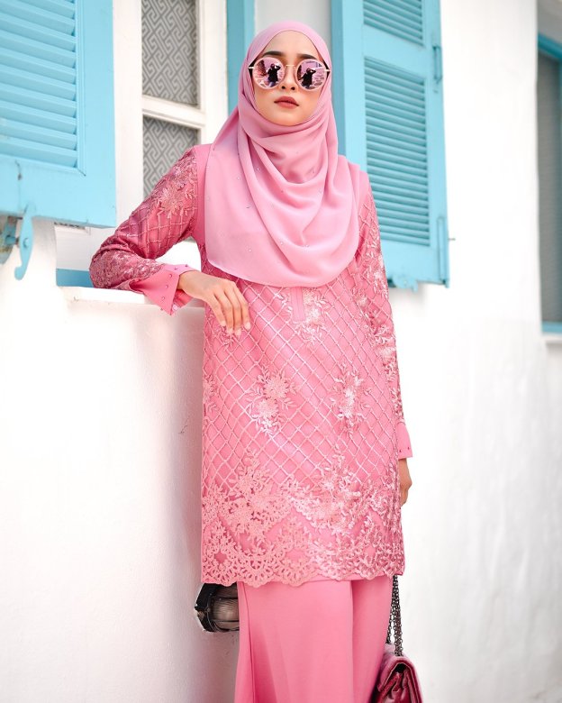 Baju Kurung Lace Asma - Strawberry Smoothies