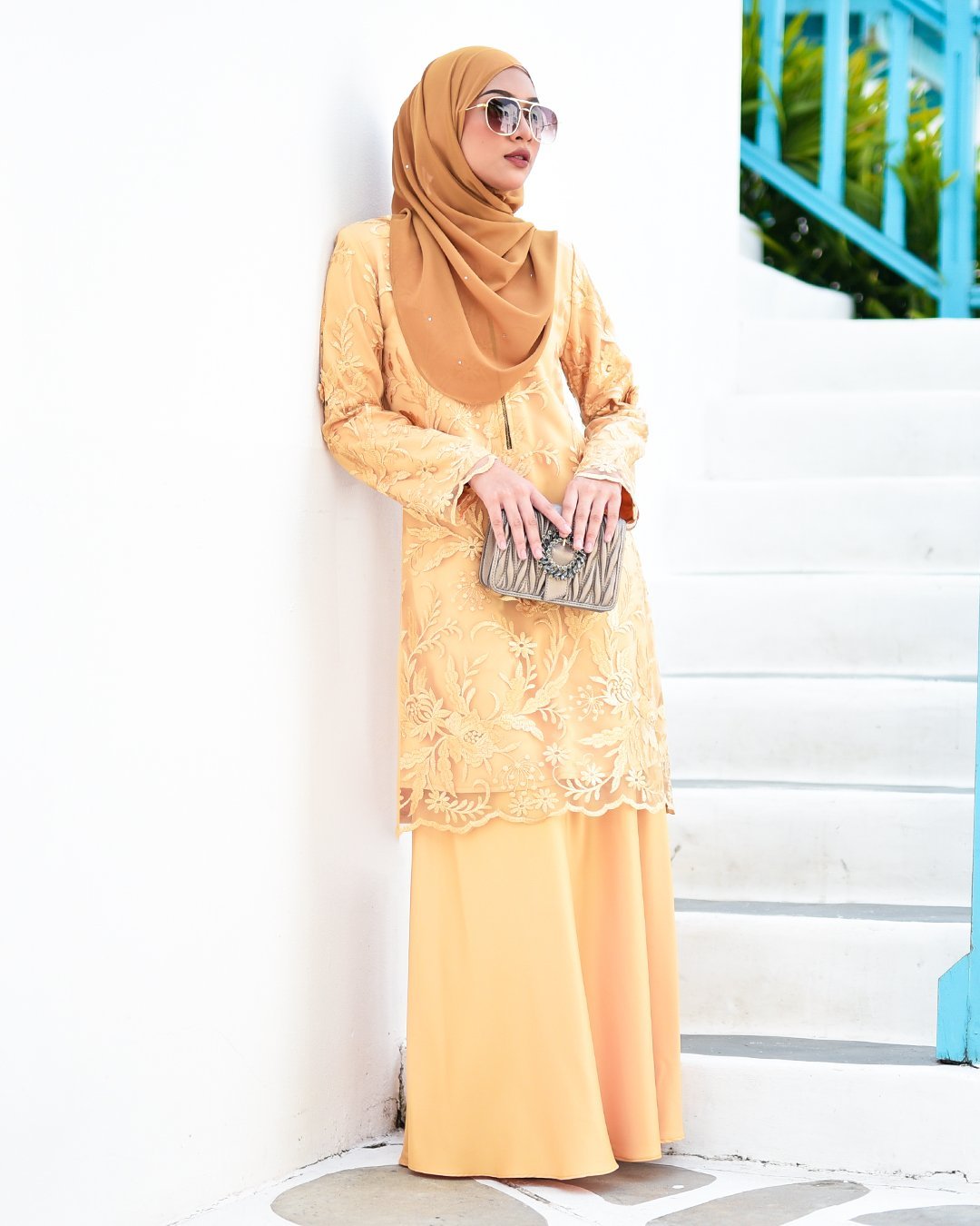 Baju Kurung Lace Azizah - Ferrero Gold
