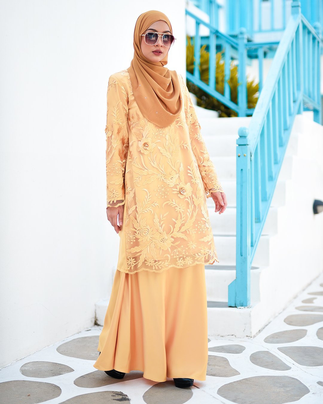 Baju Kurung Lace Azizah - Ferrero Gold