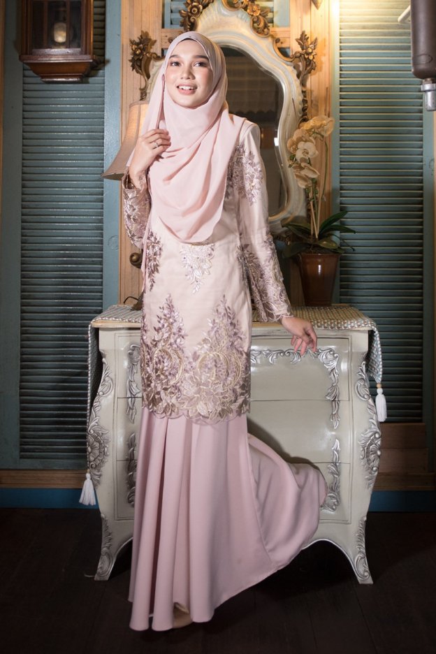 Baju Kurung Lace Brettany - Almond Latte