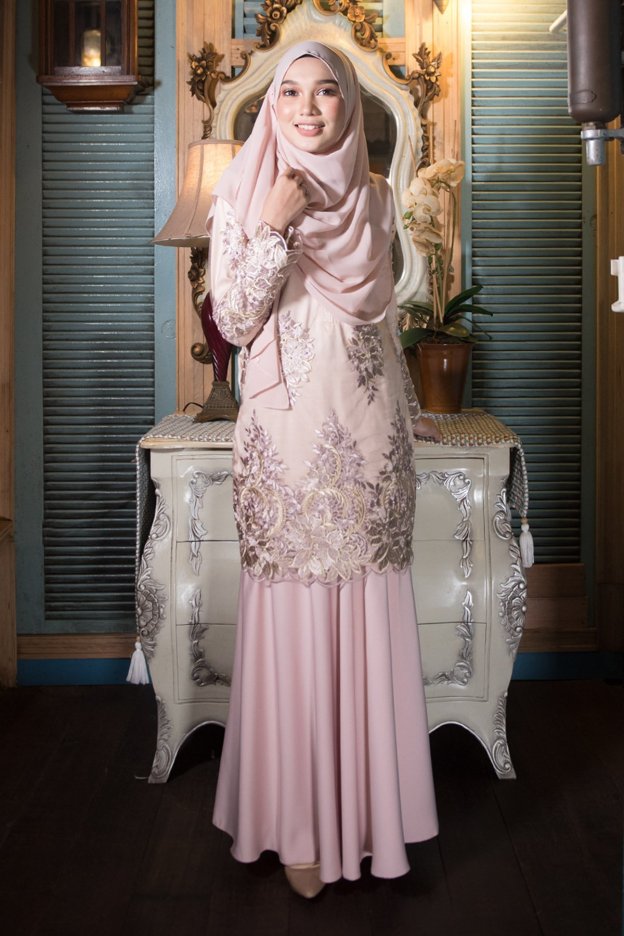 Baju Kurung Lace Brettany - Almond Latte