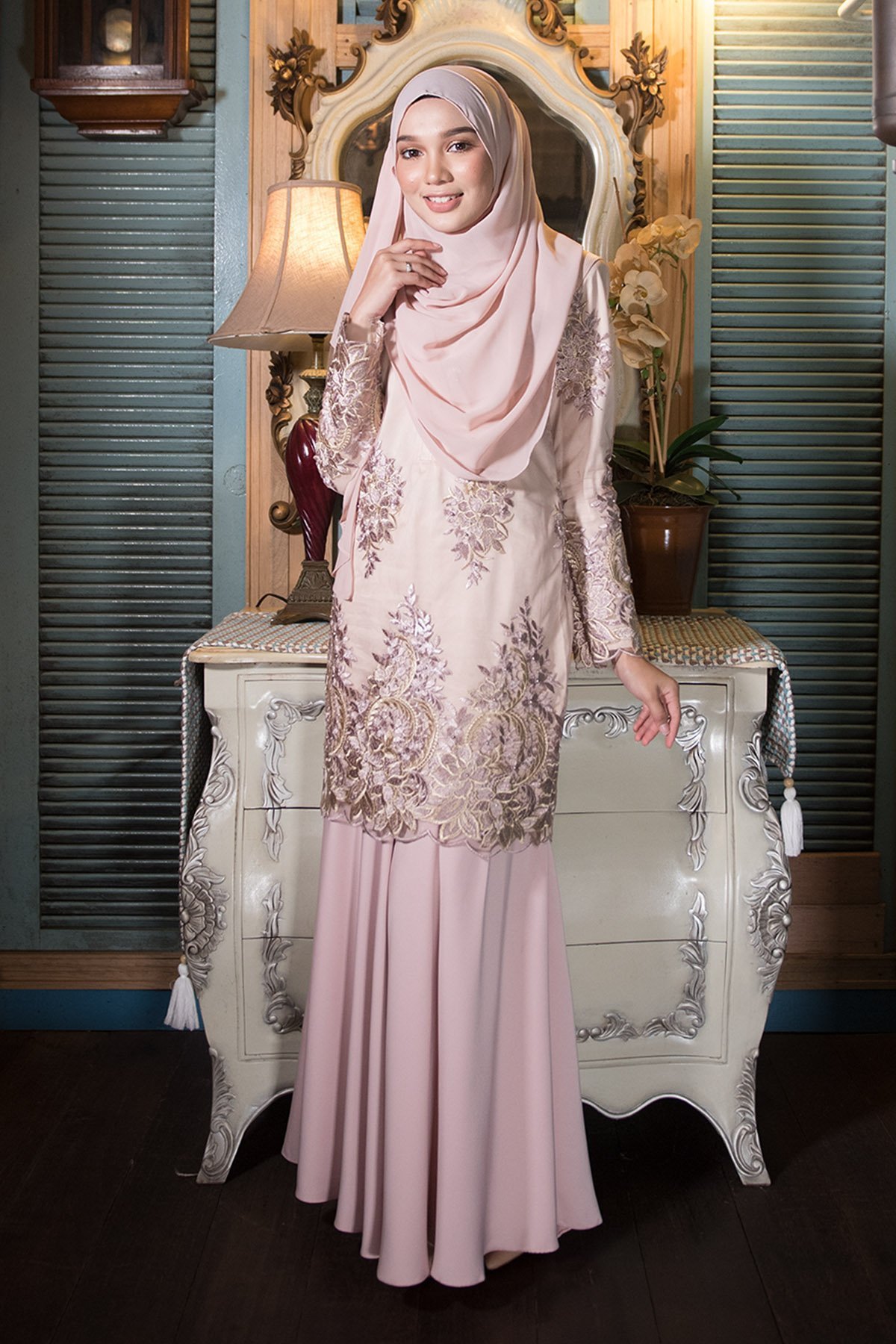 Baju Kurung Lace Brettany - Almond Latte