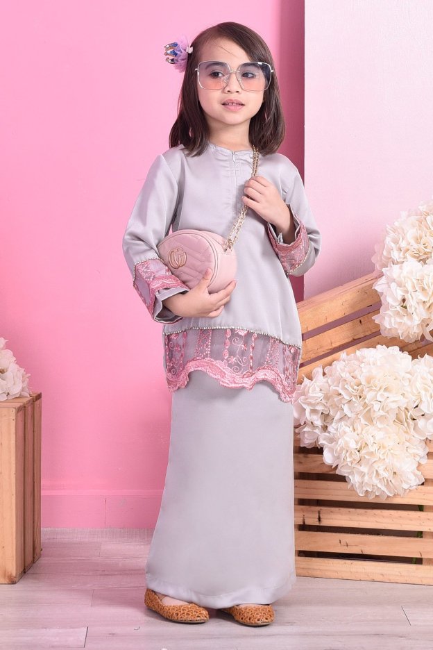 Baju Kurung Lace Carlotta Kids - Silver Pearl