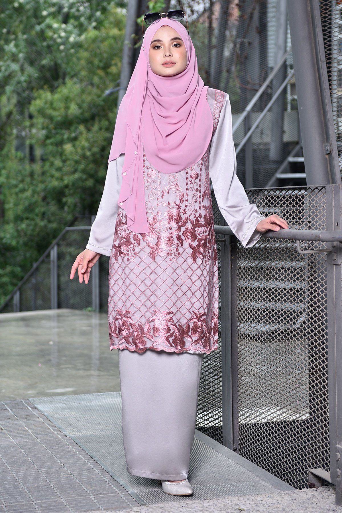 Baju Kurung Lace Carlotta - Silver Pearl