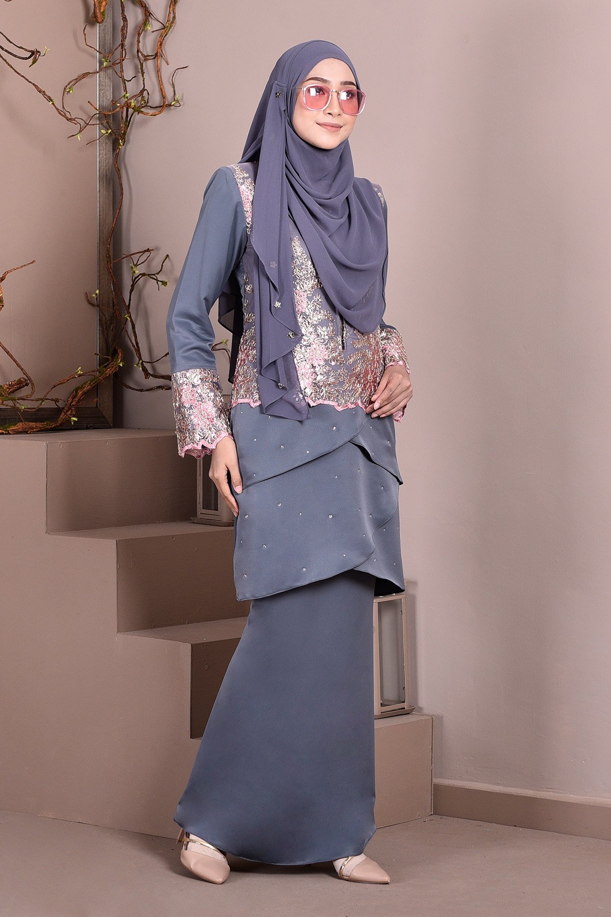 Baju Kurung Lace Clemence II - Pewter Grey