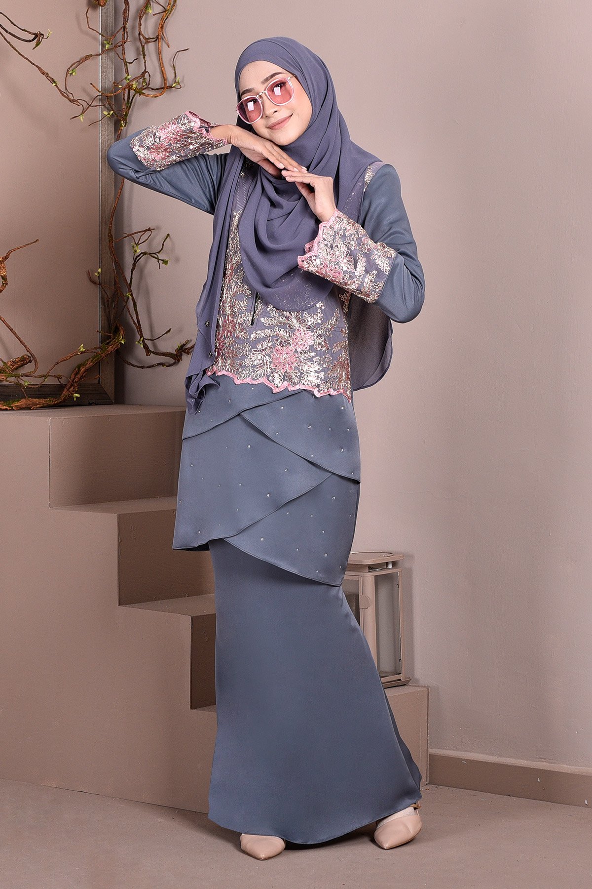 Baju Kurung Lace Clemence II - Pewter Grey